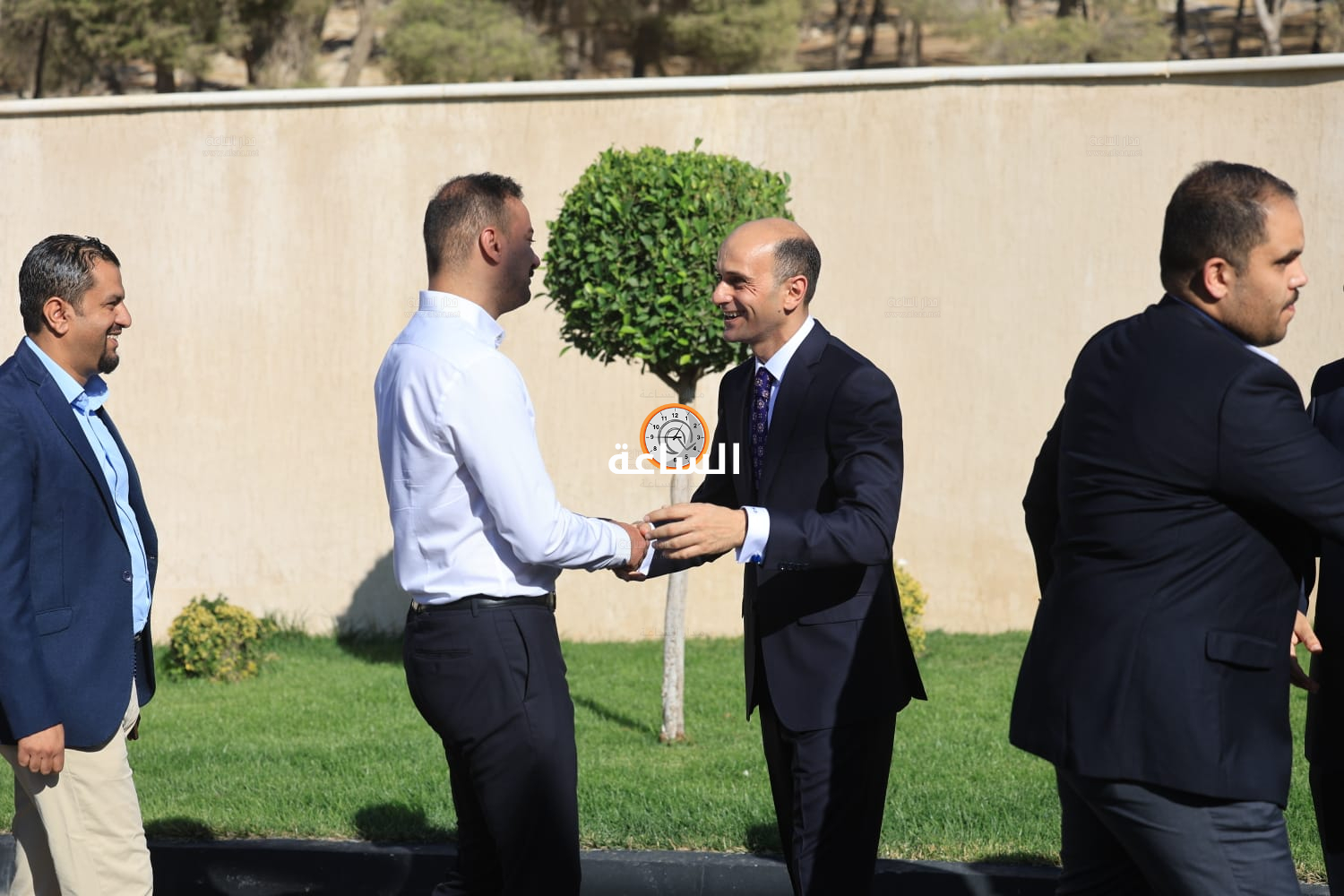 Madar Al-Saa Images 0.2734424216010283