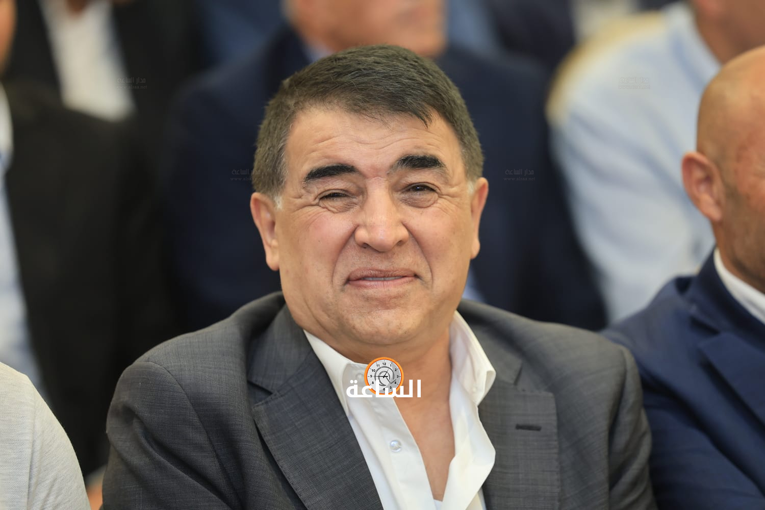 Madar Al-Saa Images 0.8858123284221278