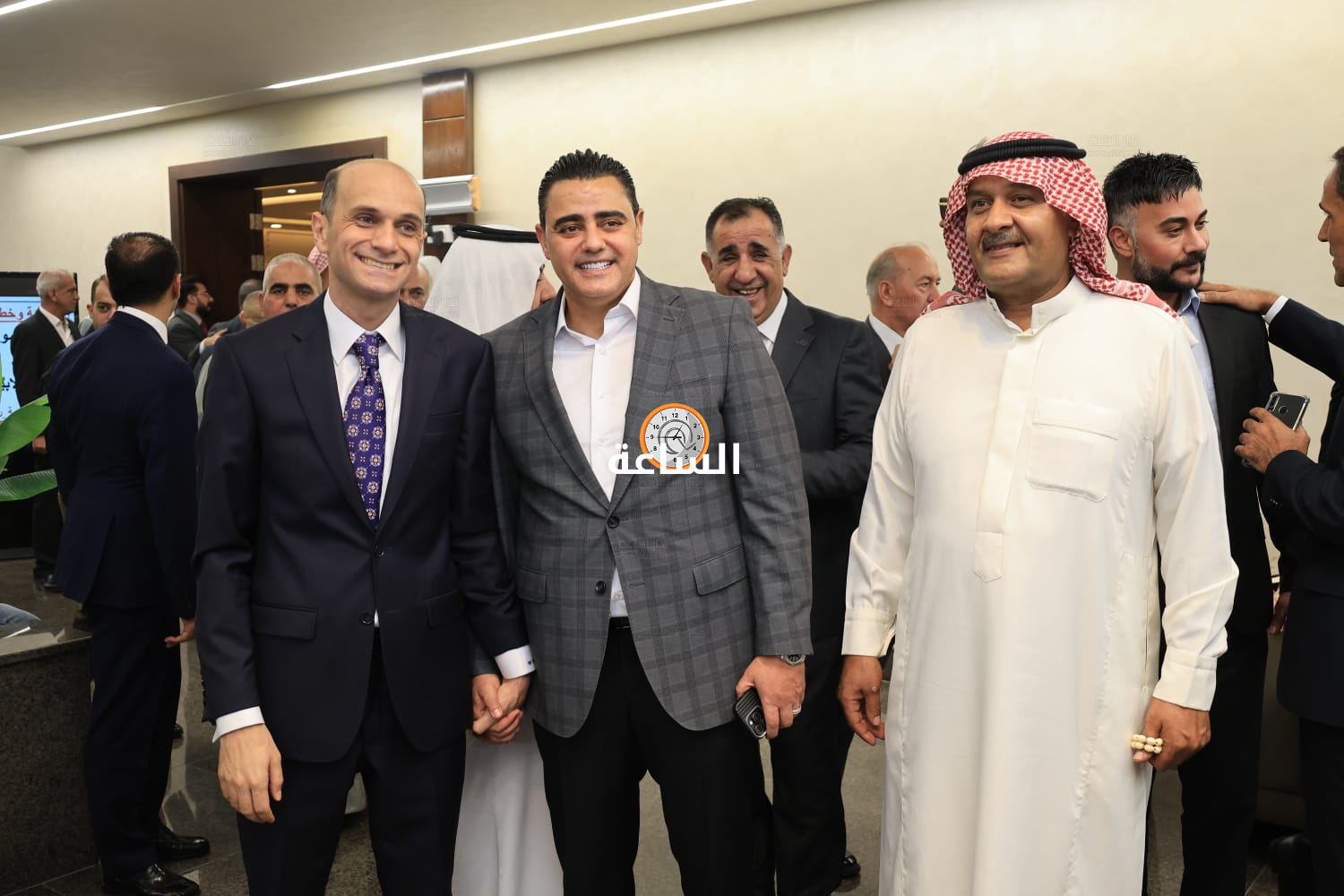 Madar Al-Saa Images 0.8731149081824335