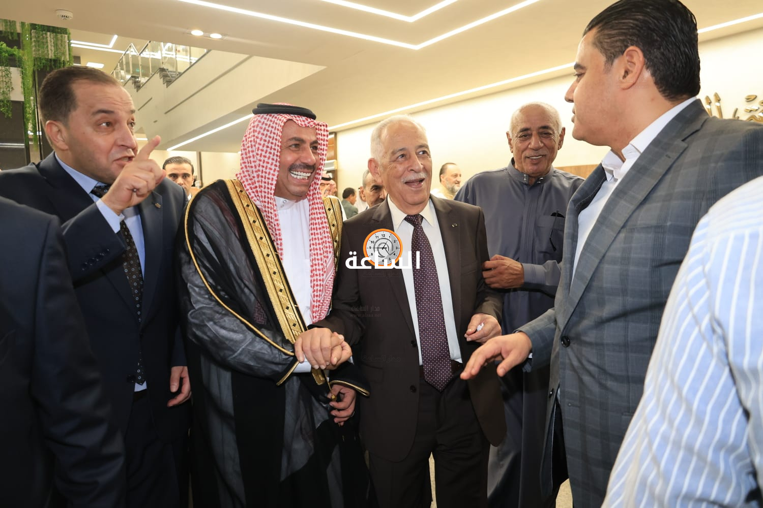 Madar Al-Saa Images 0.03340350362217126