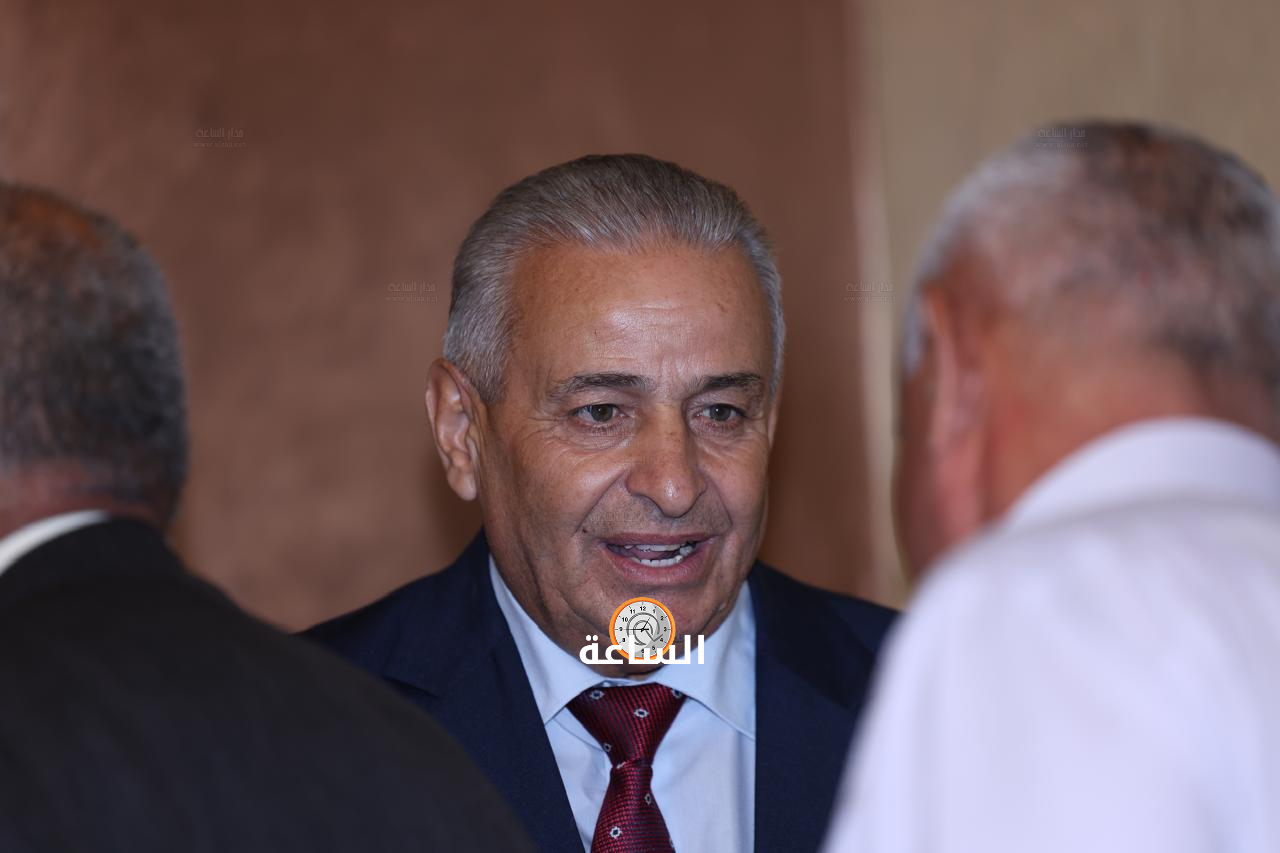 Madar Al-Saa Images 0.2511478499373744