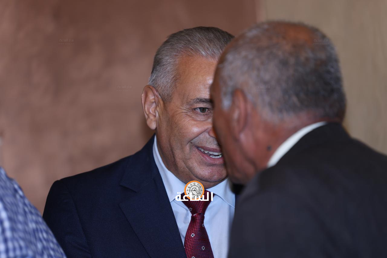 Madar Al-Saa Images 0.5425195007411139