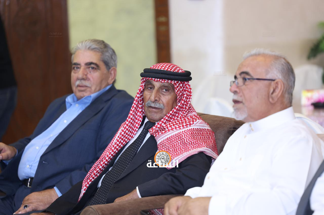 Madar Al-Saa Images 0.052615745232136635