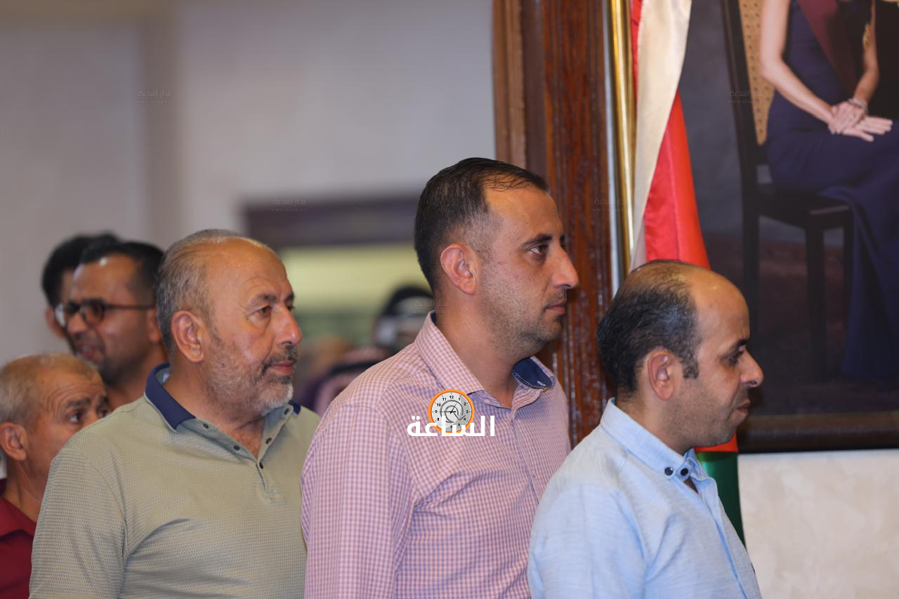 Madar Al-Saa Images 0.42284091976539806