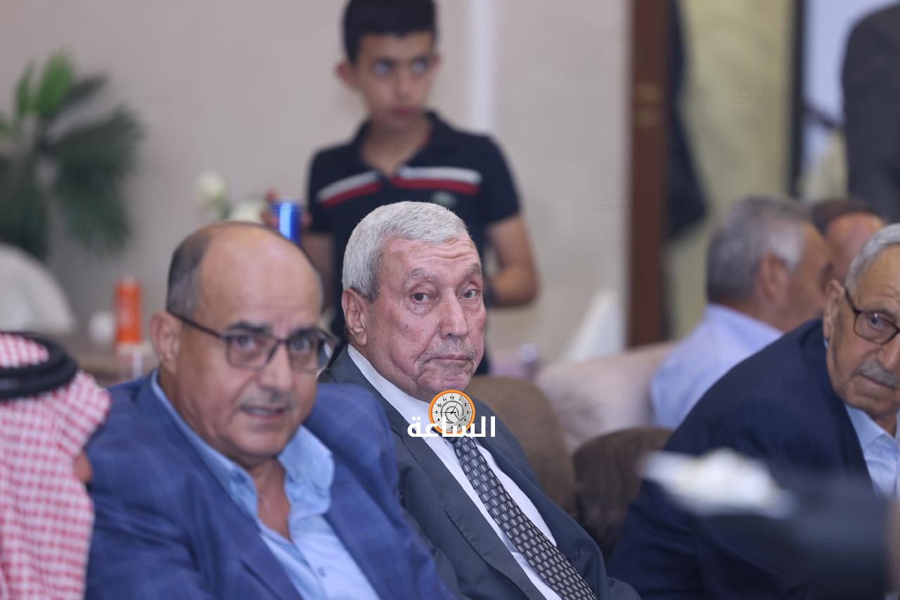 Madar Al-Saa Images 0.017750650556370484