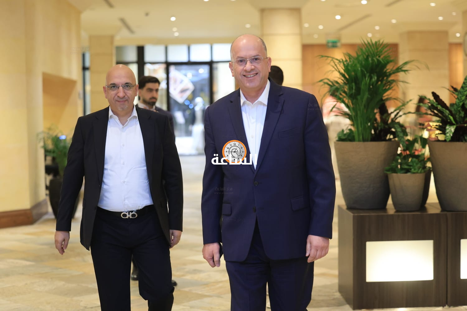 Madar Al-Saa Images 0.5613335126260609