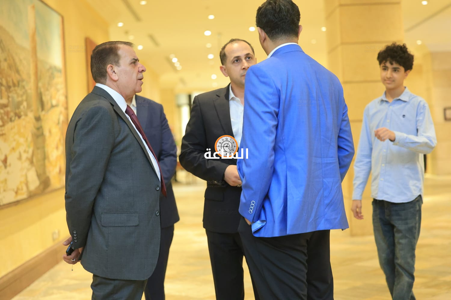 Madar Al-Saa Images 0.7349211176810799