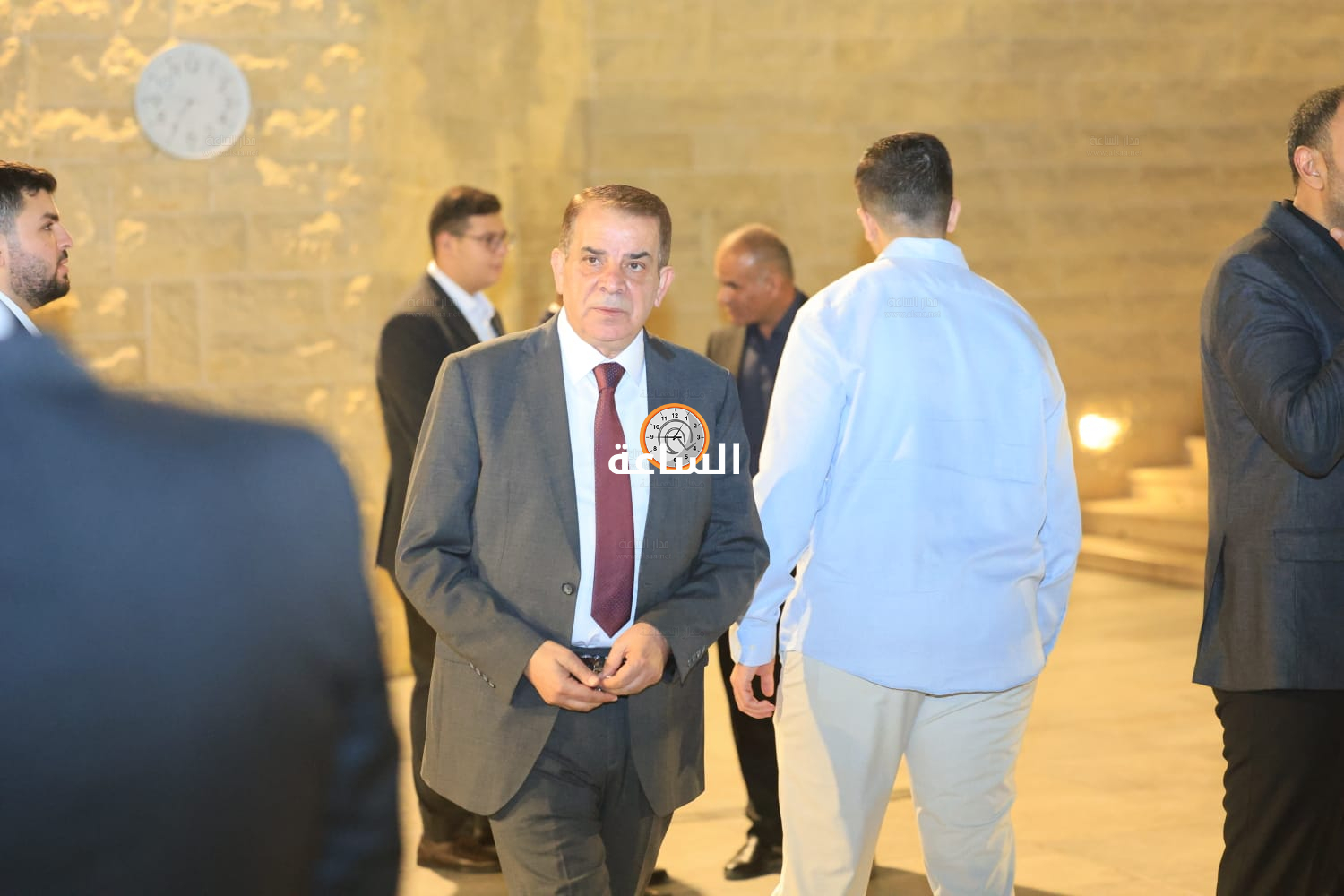 Madar Al-Saa Images 0.7889168510208601