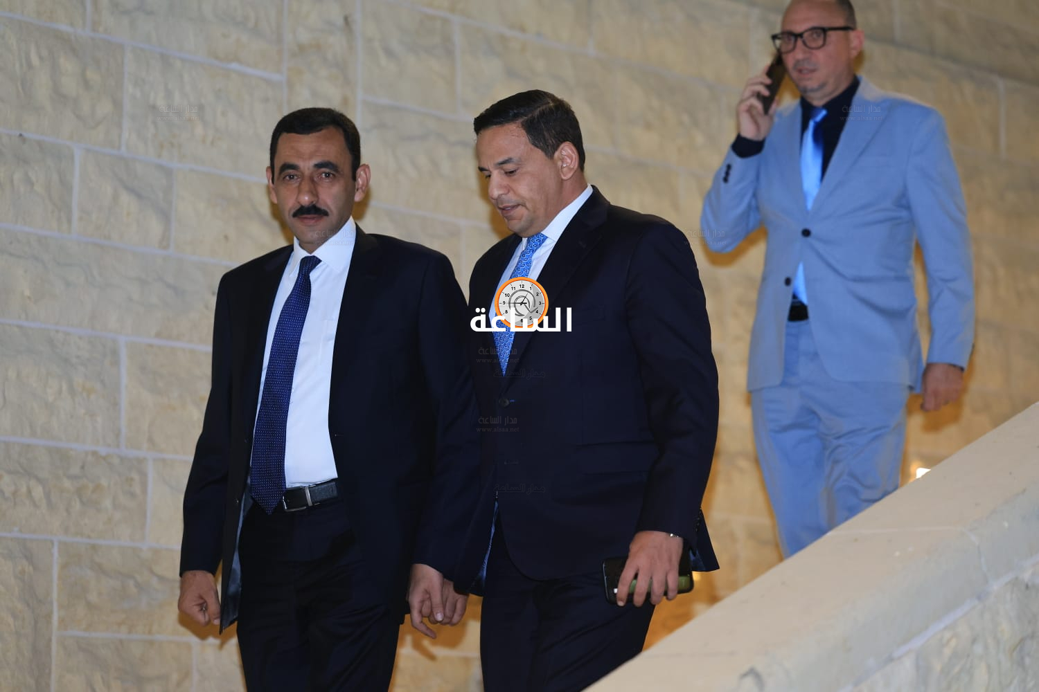 Madar Al-Saa Images 0.4900946849431316