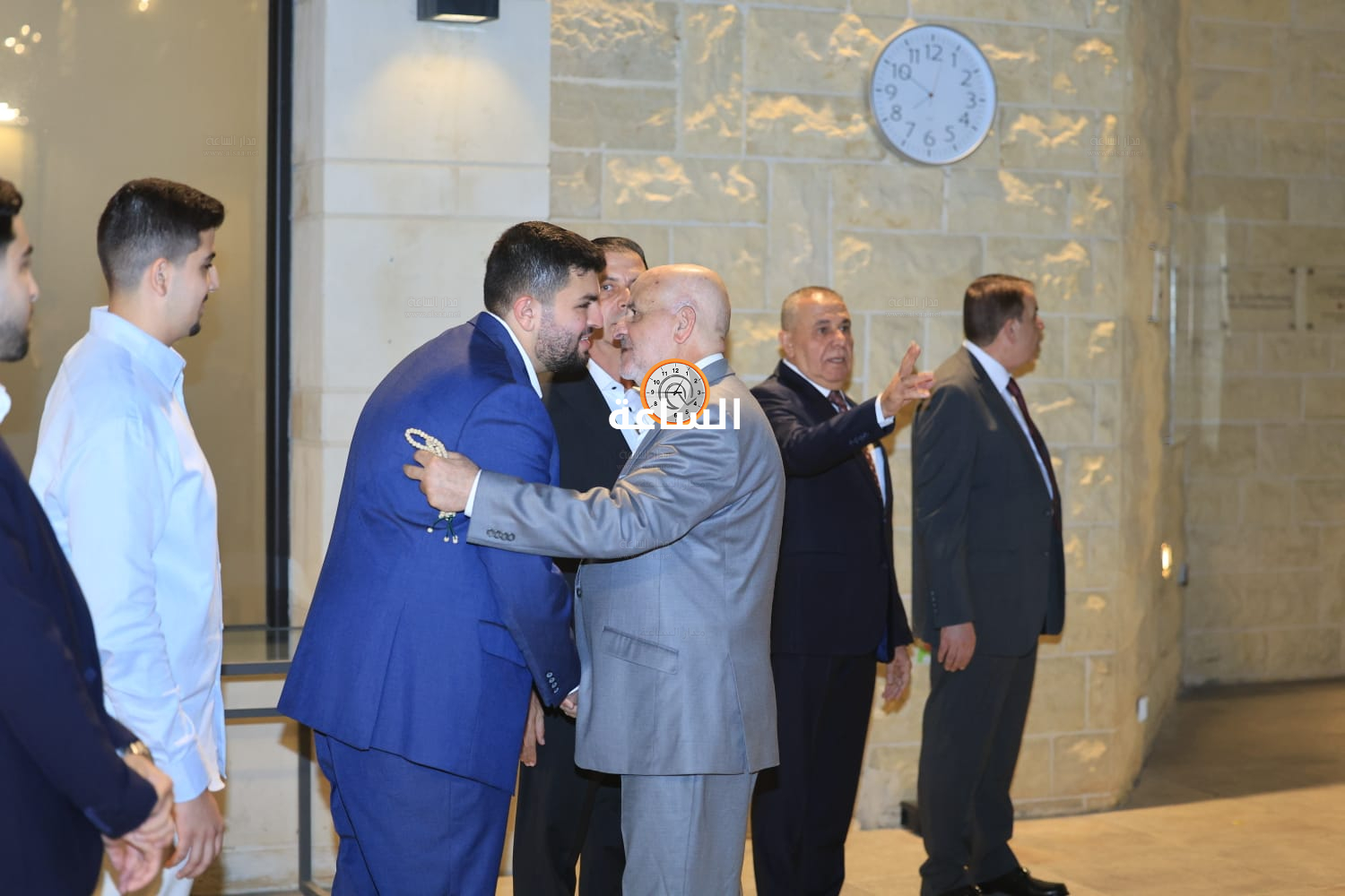 Madar Al-Saa Images 0.857569745288751
