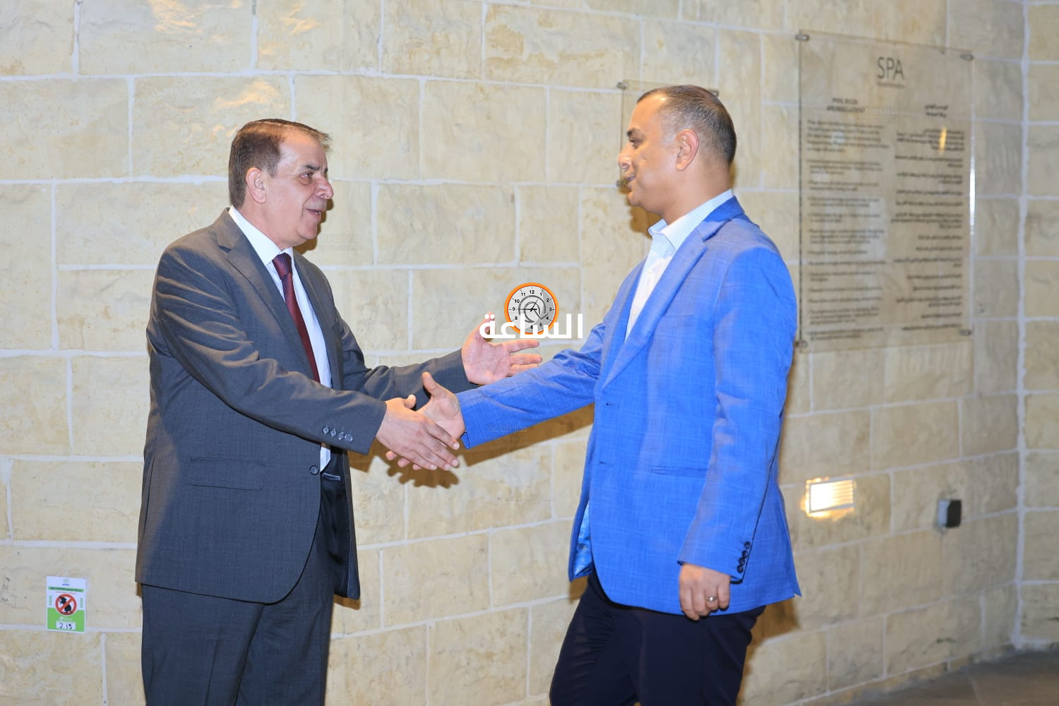 Madar Al-Saa Images 0.779133521286684