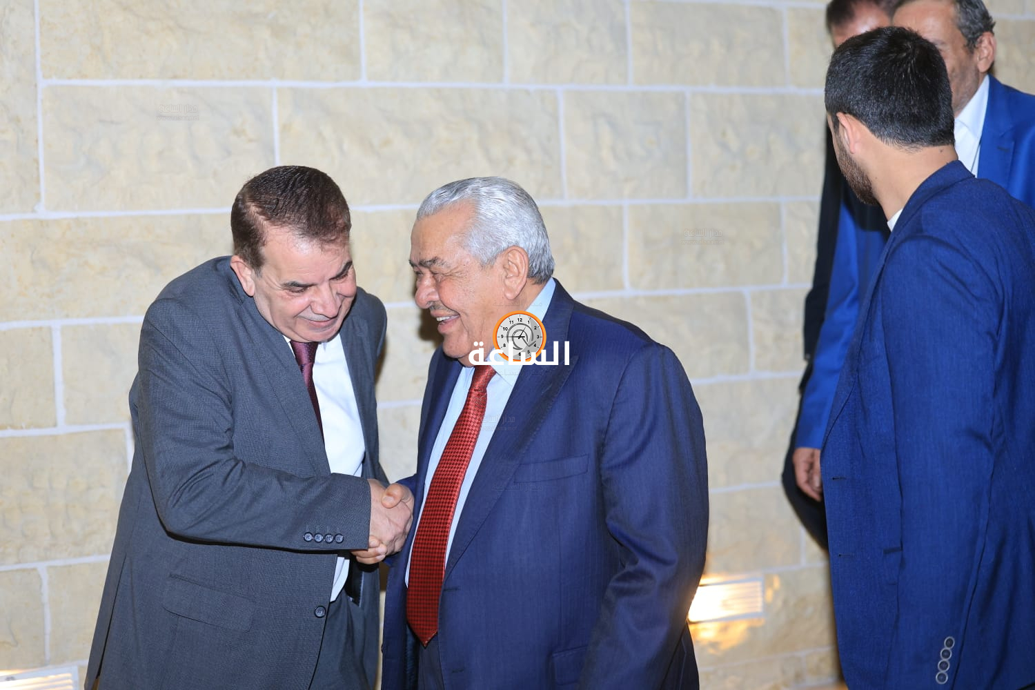 Madar Al-Saa Images 0.5952398239740917
