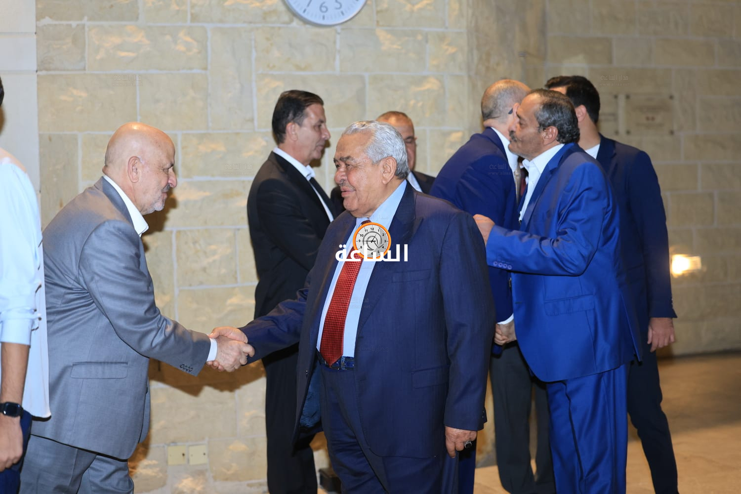 Madar Al-Saa Images 0.291236458141086