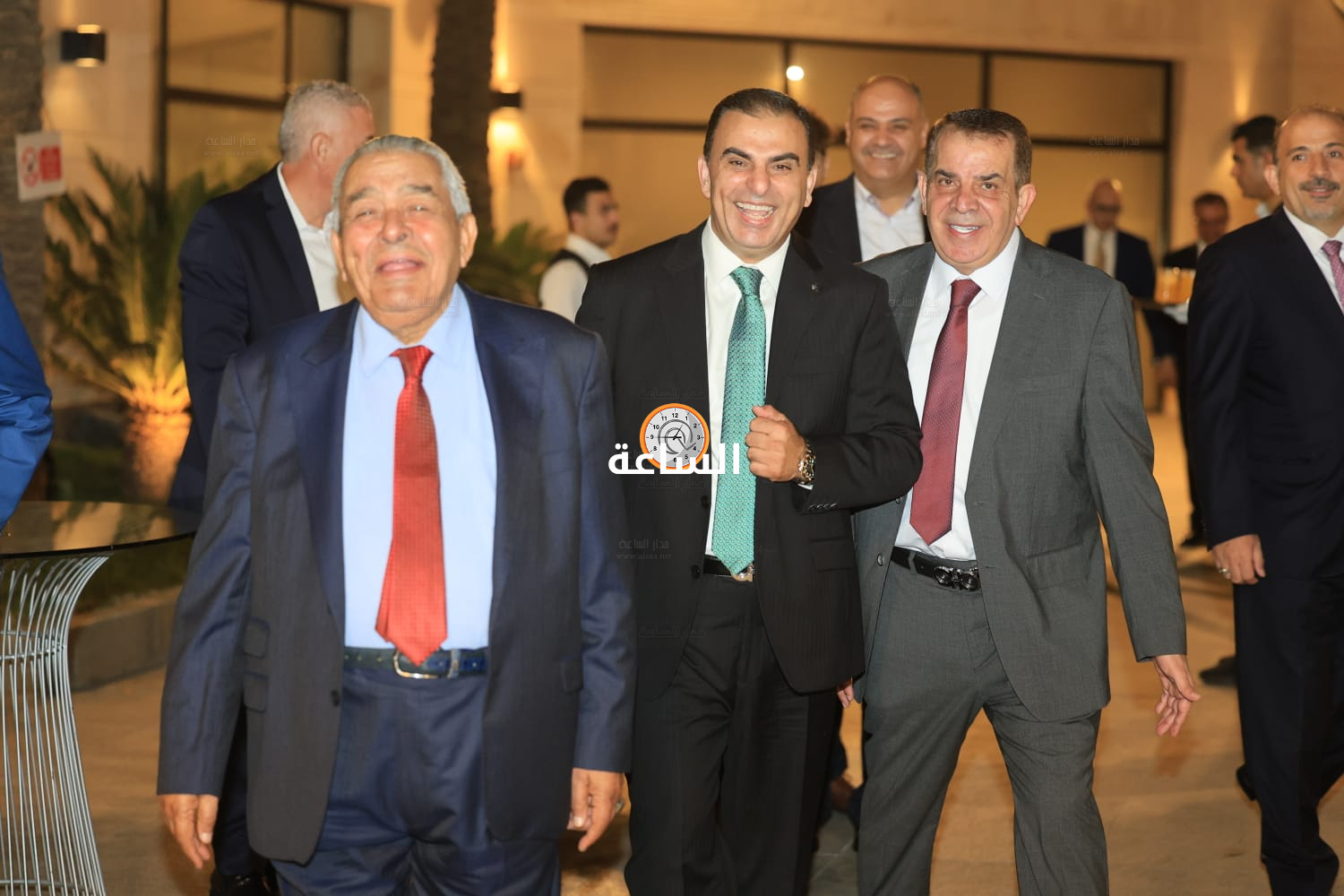 Madar Al-Saa Images 0.367633596121707