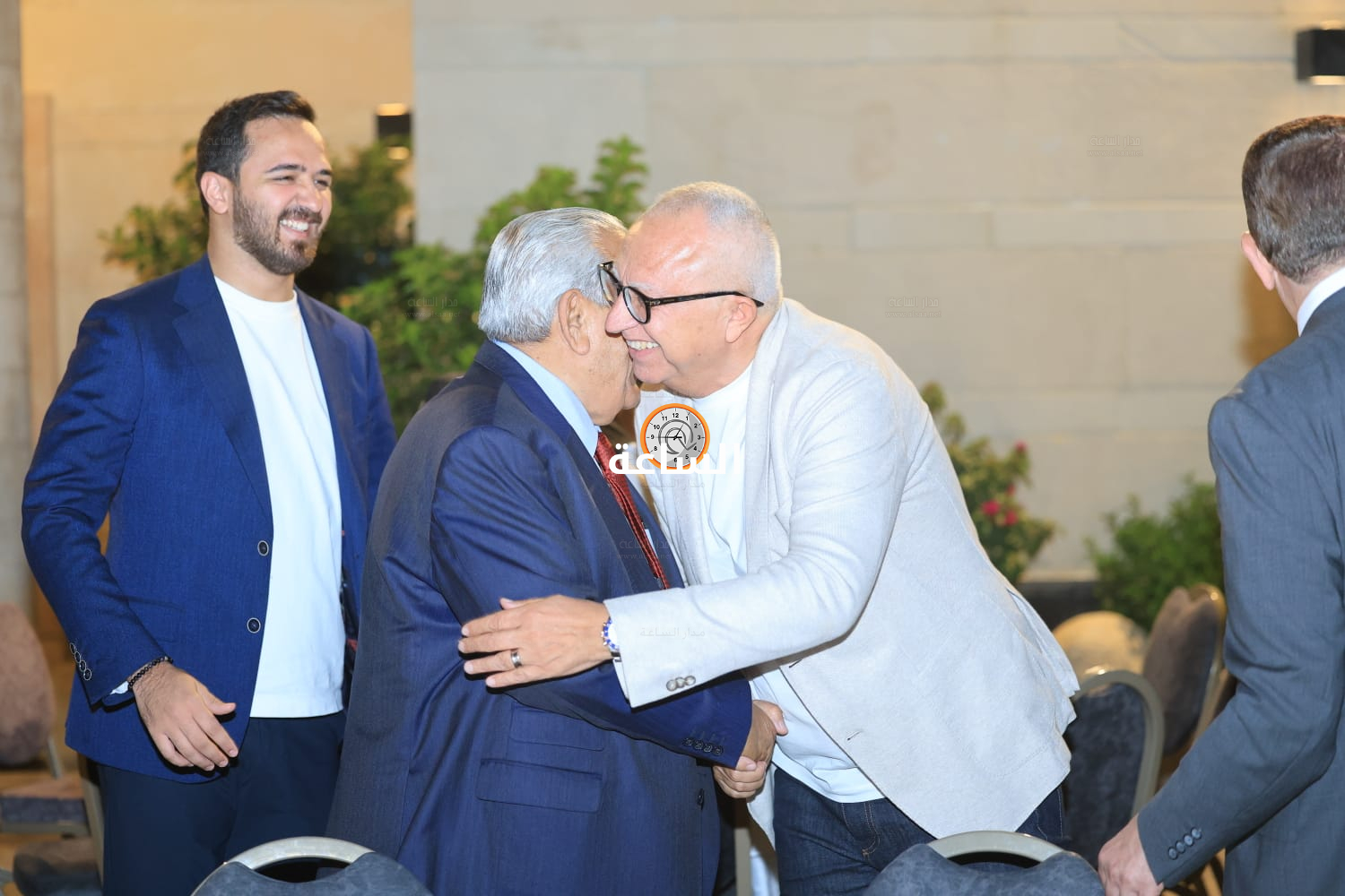 Madar Al-Saa Images 0.7855149989064779
