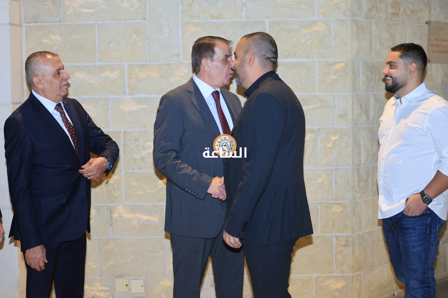 Madar Al-Saa Images 0.05026004659700467