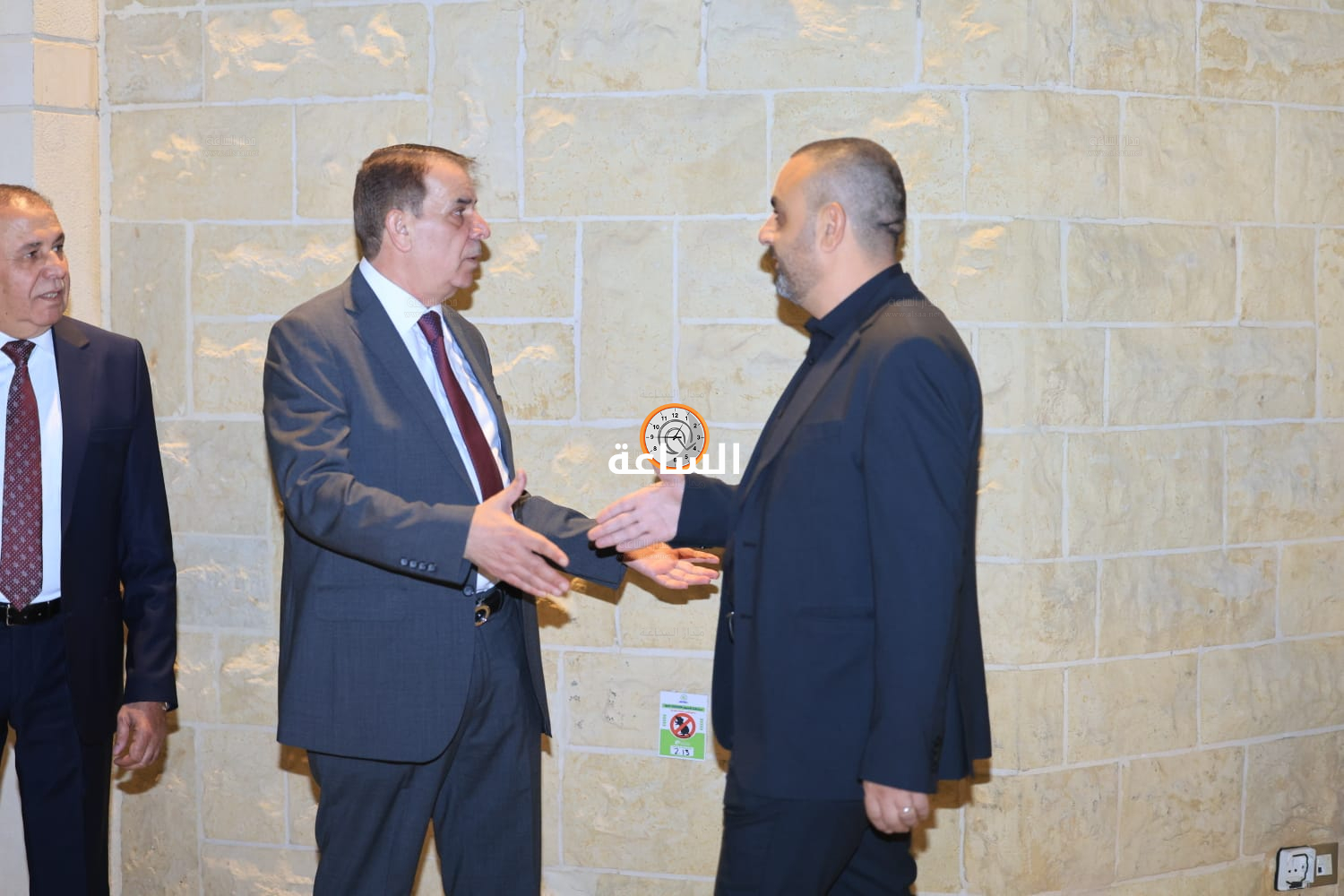 Madar Al-Saa Images 0.4565462261512634