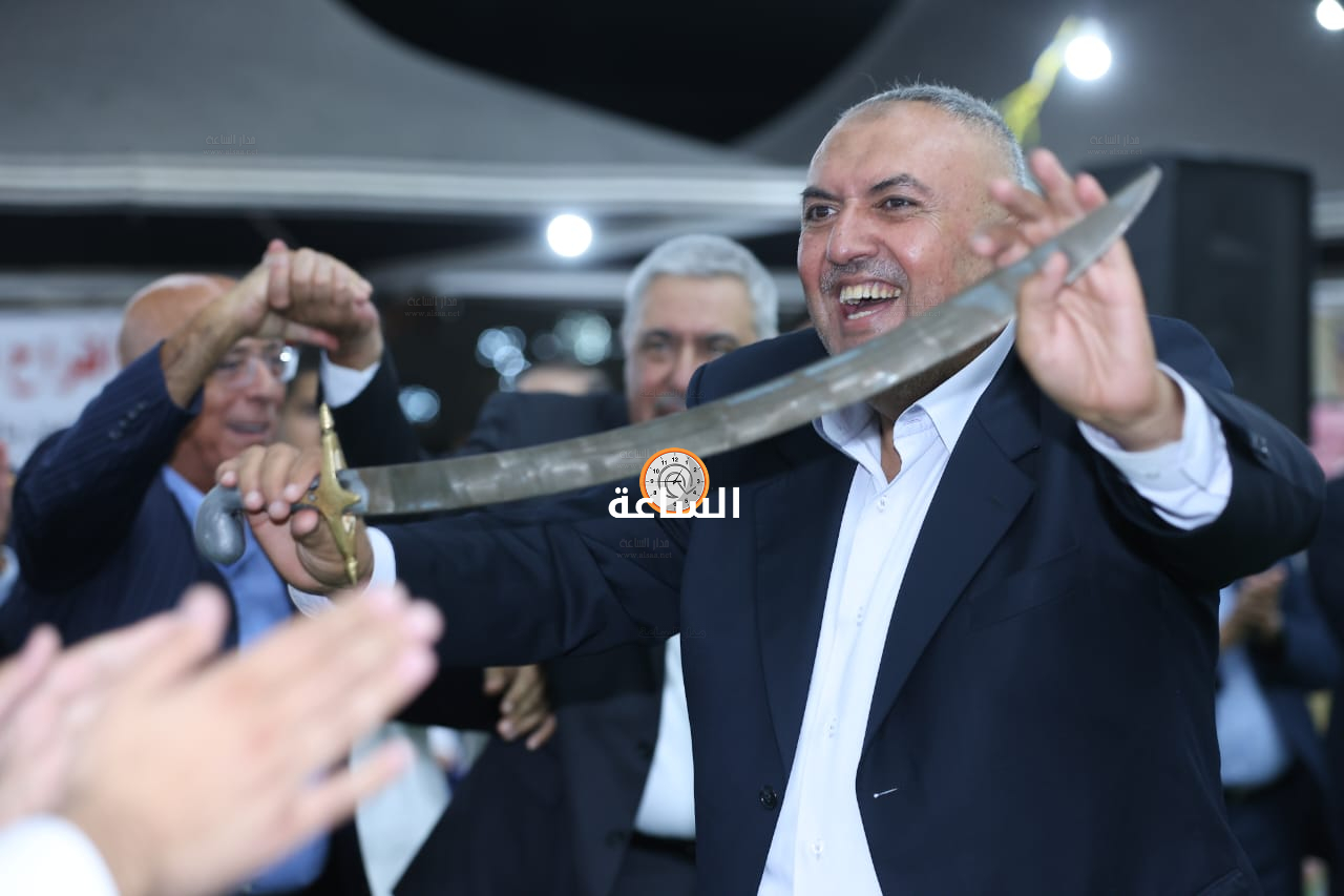 Madar Al-Saa Images 0.31872135571363336