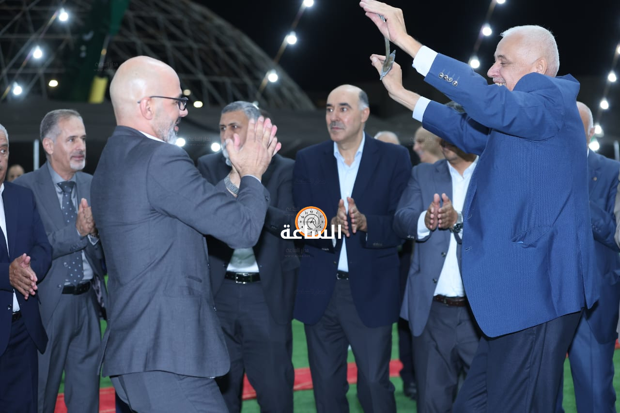Madar Al-Saa Images 0.8175666914262038