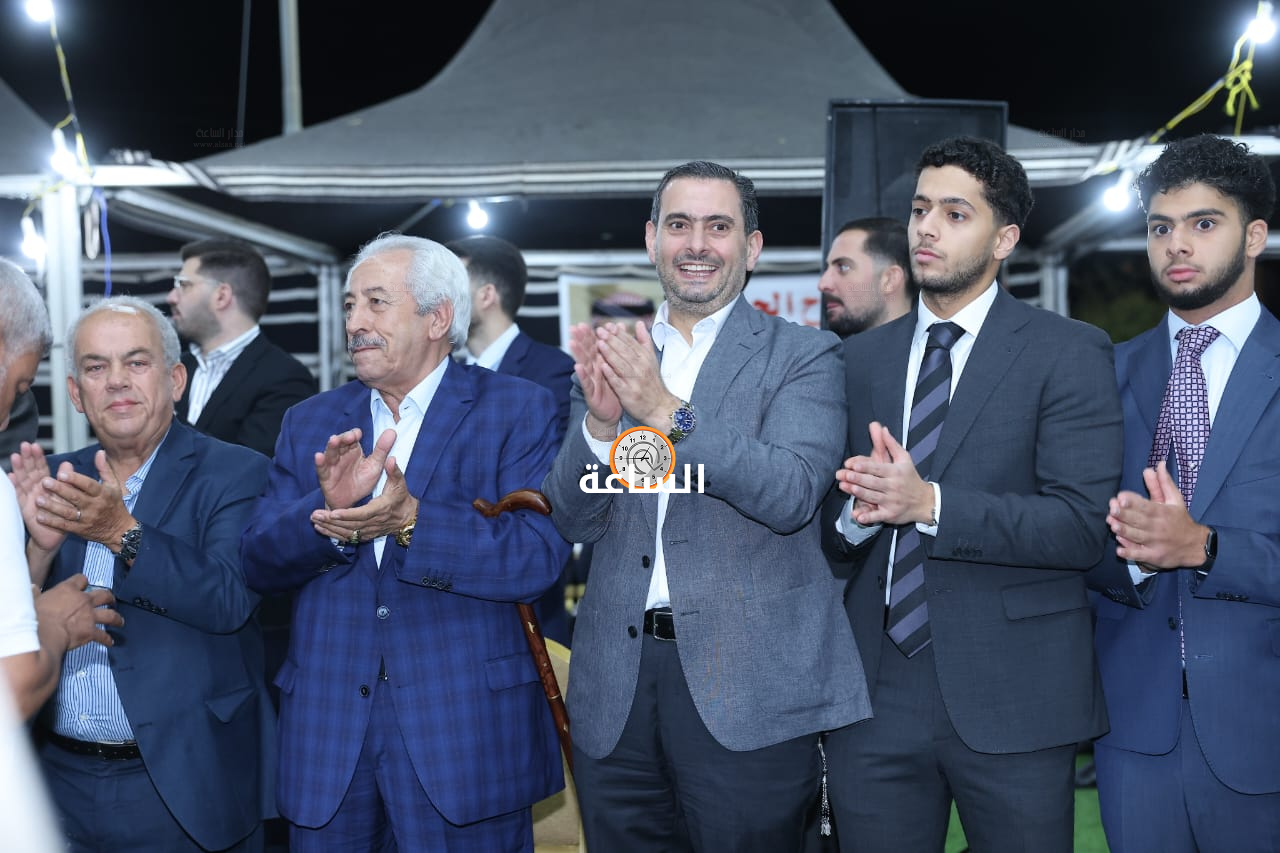 Madar Al-Saa Images 0.46159144219631976