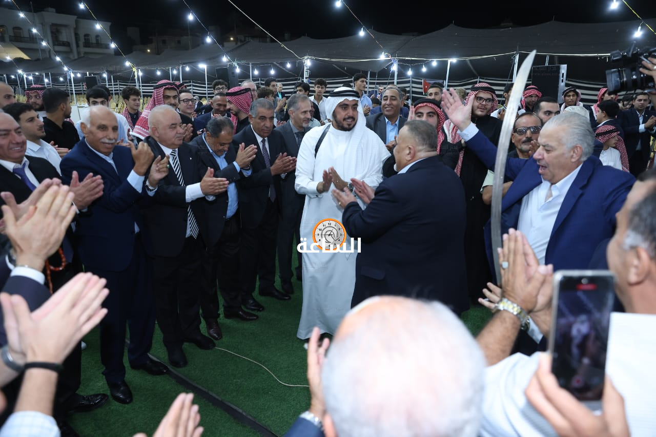Madar Al-Saa Images 0.7005443661327073