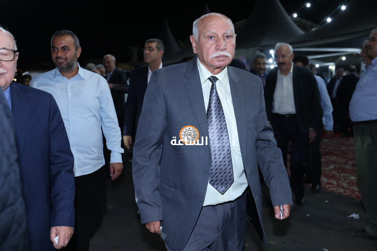 Madar Al-Saa Images 0.39242933792749213