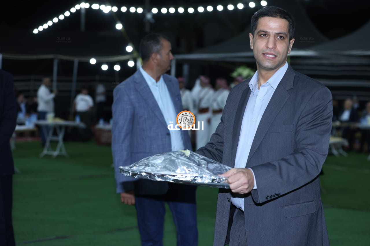 Madar Al-Saa Images 0.8660397784000416
