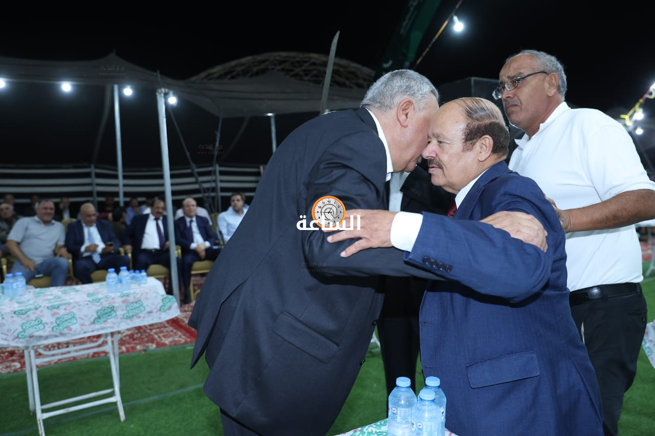 Madar Al-Saa Images 0.16372061063784027