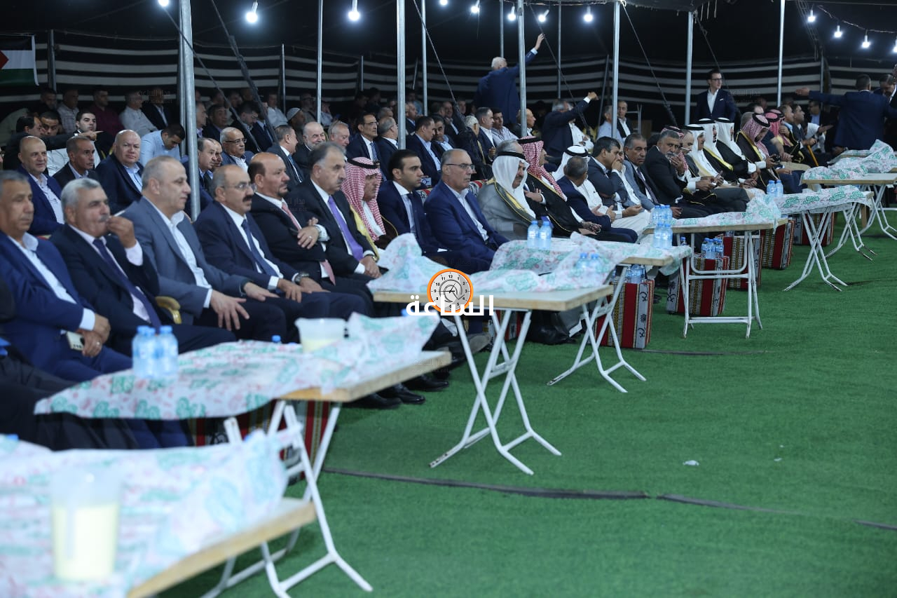 Madar Al-Saa Images 0.37264544590476745