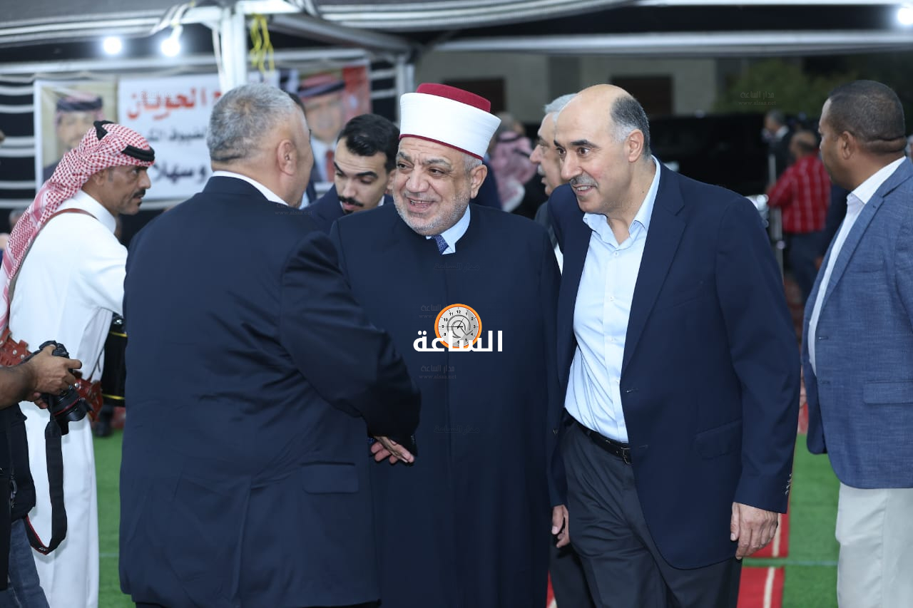 Madar Al-Saa Images 0.38864650466981265