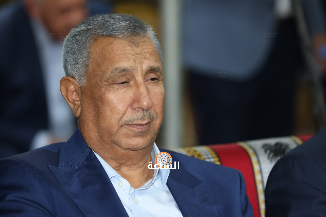 Madar Al-Saa Images 0.7343371576959693