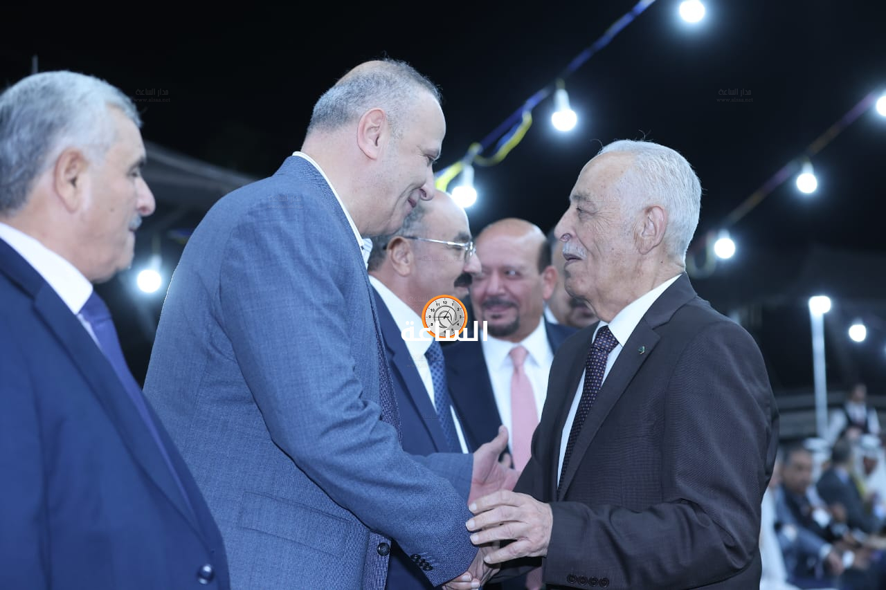 Madar Al-Saa Images 0.7637477368723228