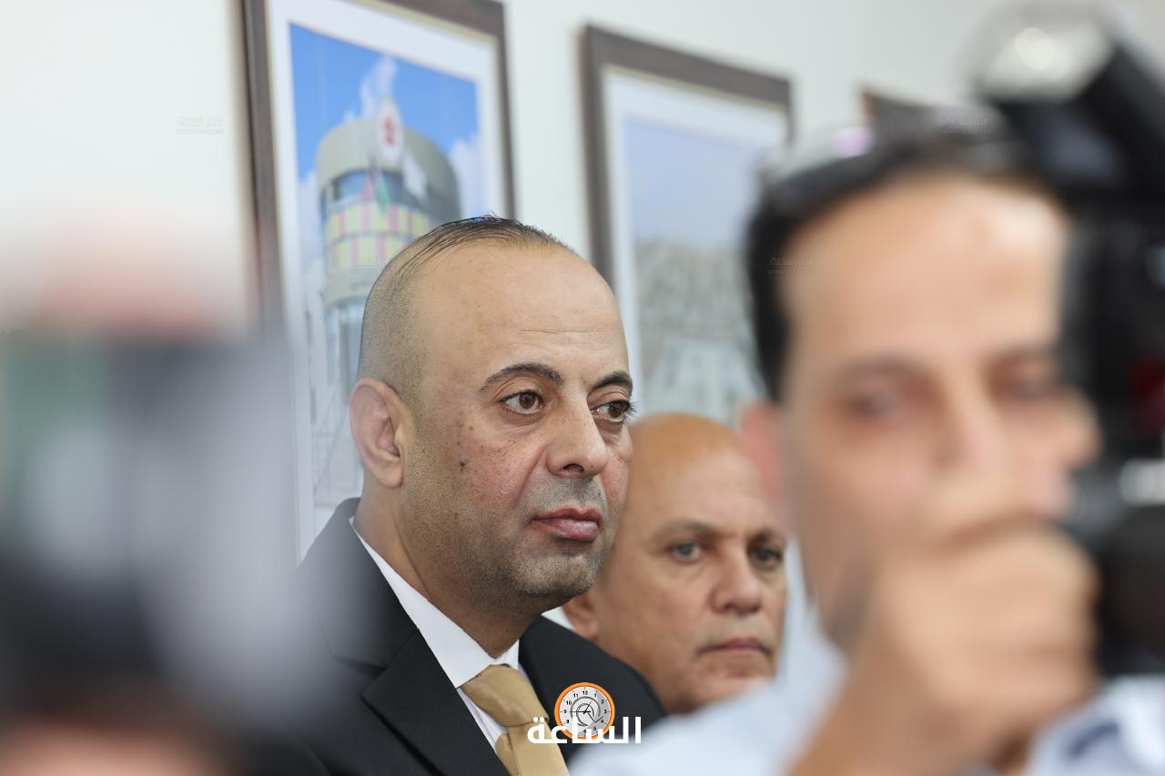 Madar Al-Saa Images 0.5785837643328052