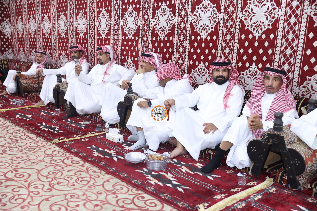 Madar Al-Saa Images 0.23725706657080803