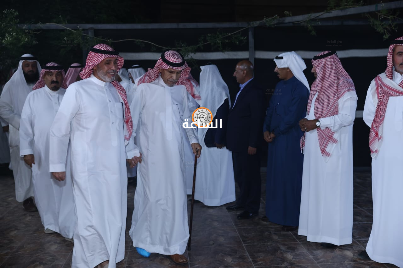 Madar Al-Saa Images 0.8159498284137492