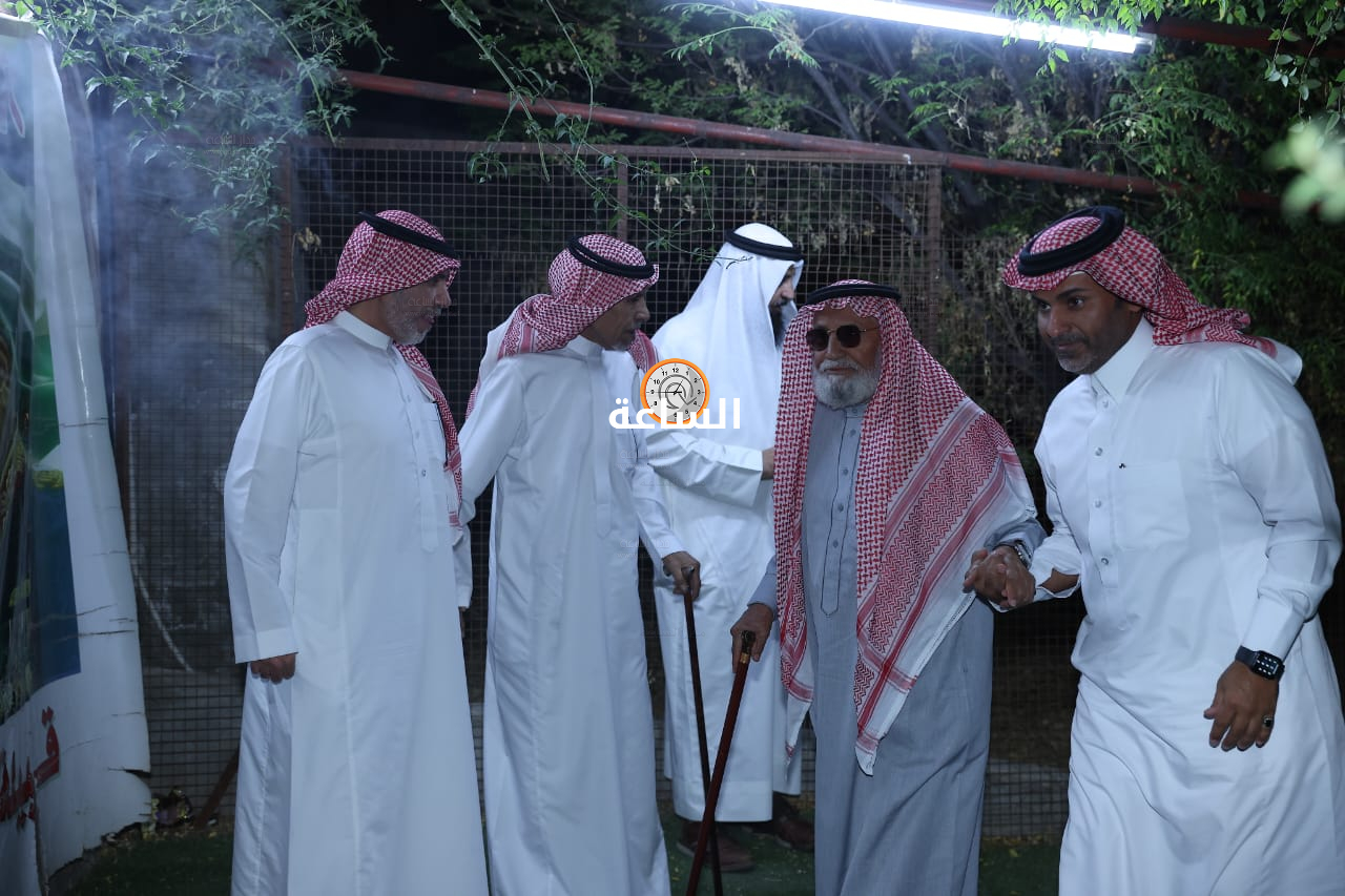 Madar Al-Saa Images 0.9294564644364174