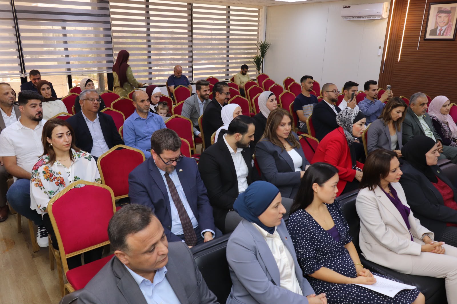 Madar Al-Saa Images 0.26539984497018576