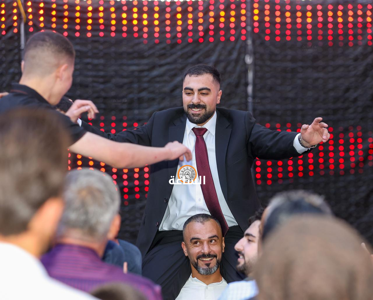 Madar Al-Saa Images 0.6981633900695849