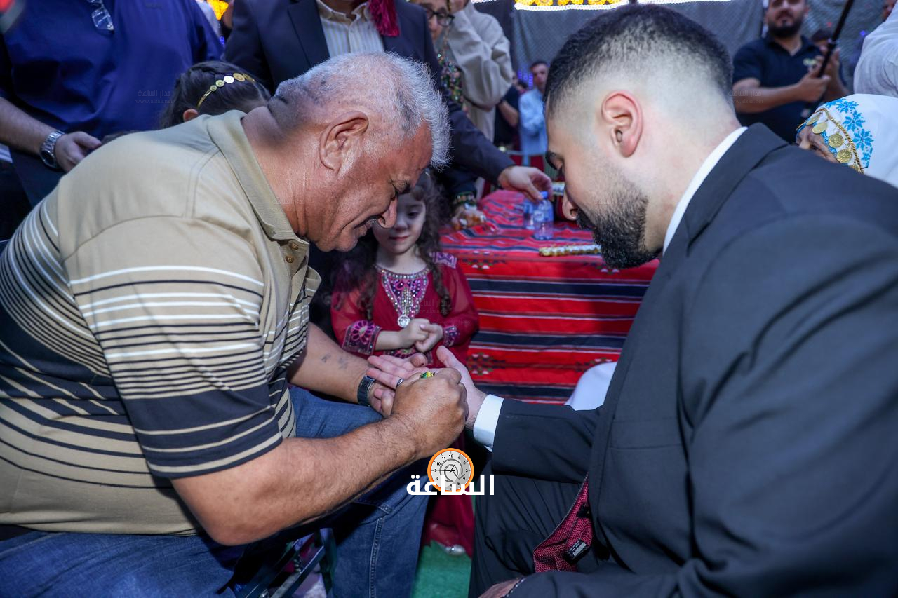 Madar Al-Saa Images 0.484508112766289