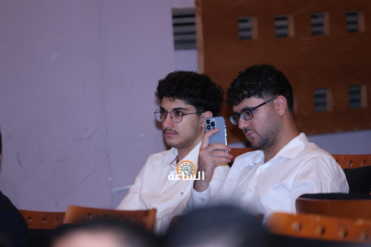Madar Al-Saa Images 0.7546516170915722
