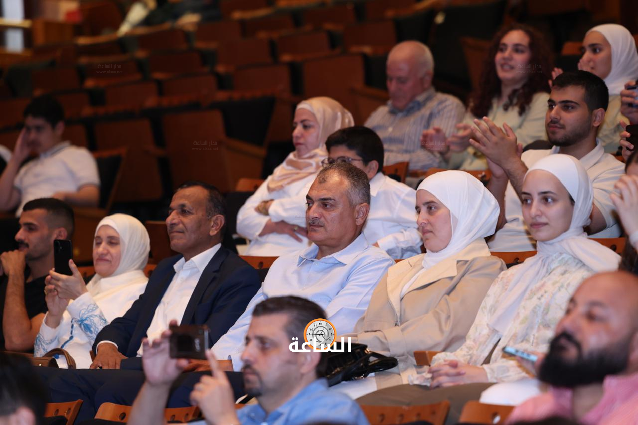 Madar Al-Saa Images 0.13825194563808174