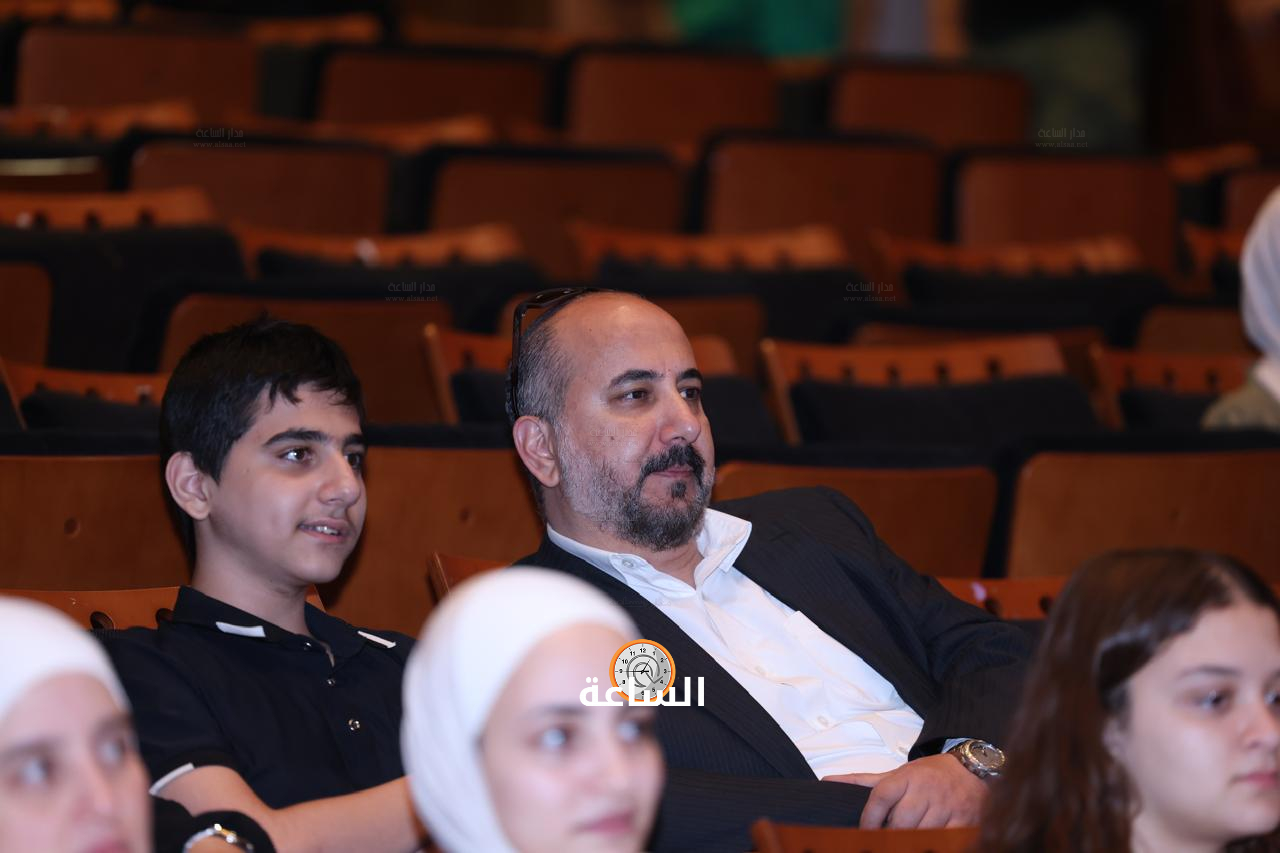 Madar Al-Saa Images 0.33935796950740094