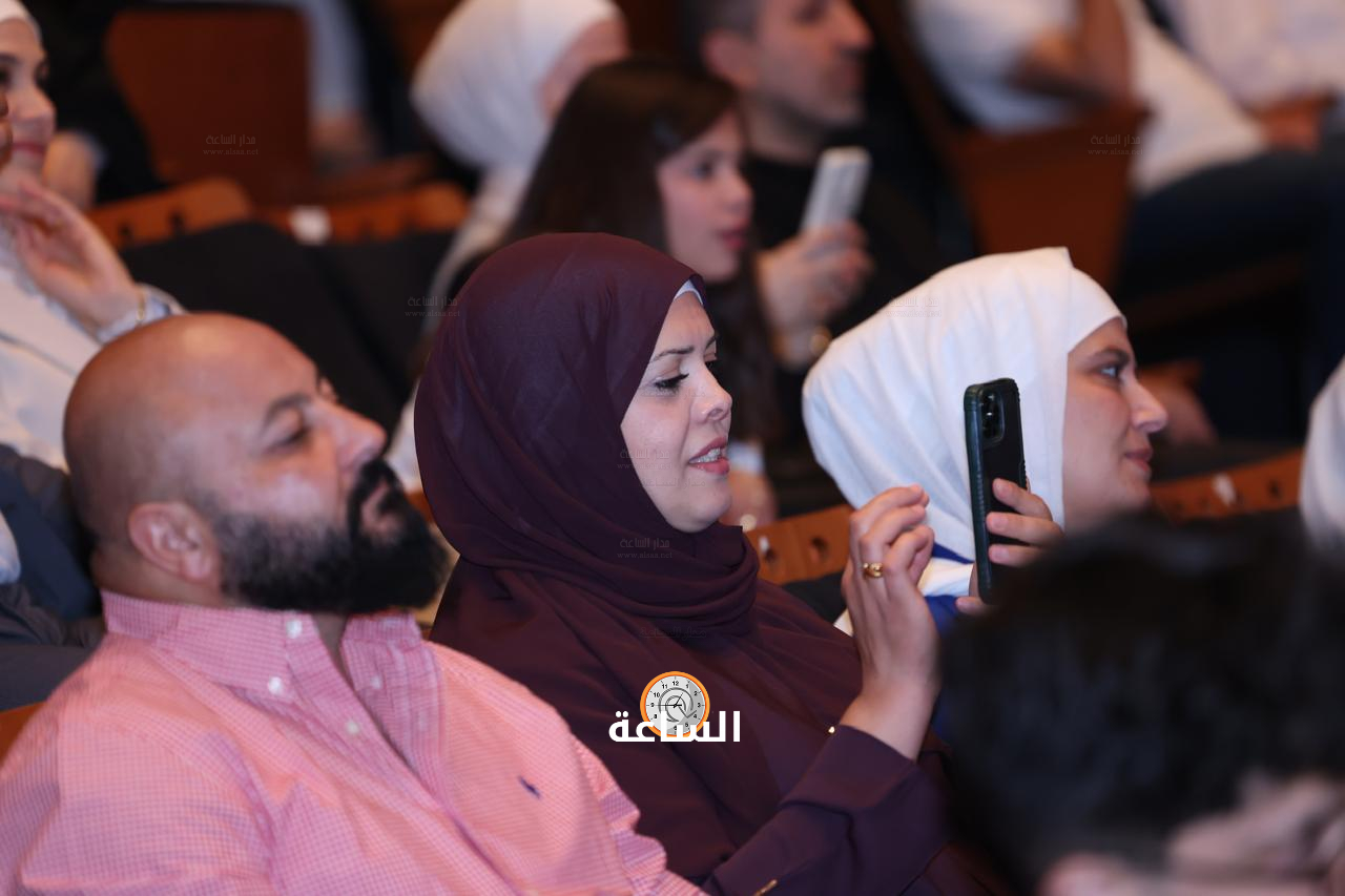 Madar Al-Saa Images 0.42907358844190047