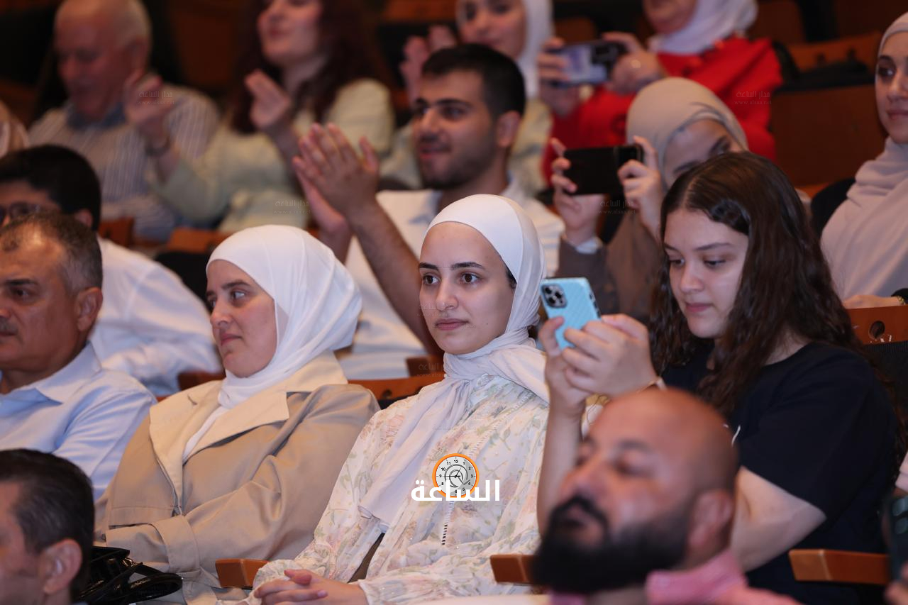Madar Al-Saa Images 0.5742899054352243