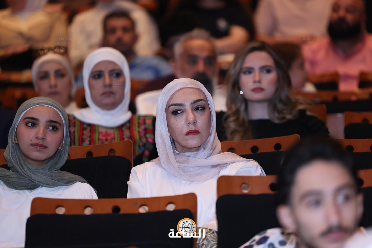 Madar Al-Saa Images 0.8267305015482254