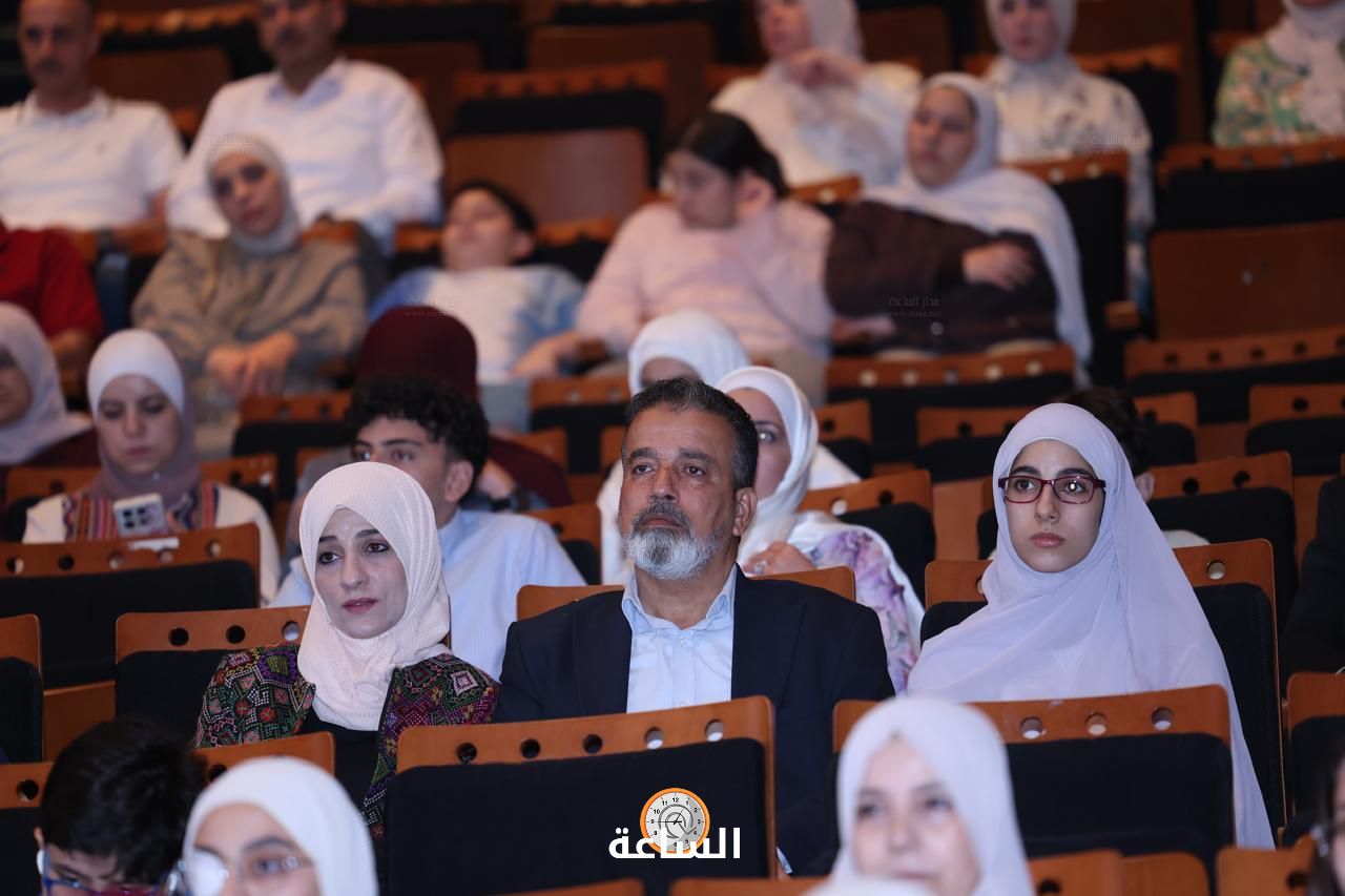 Madar Al-Saa Images 0.0854219052527827