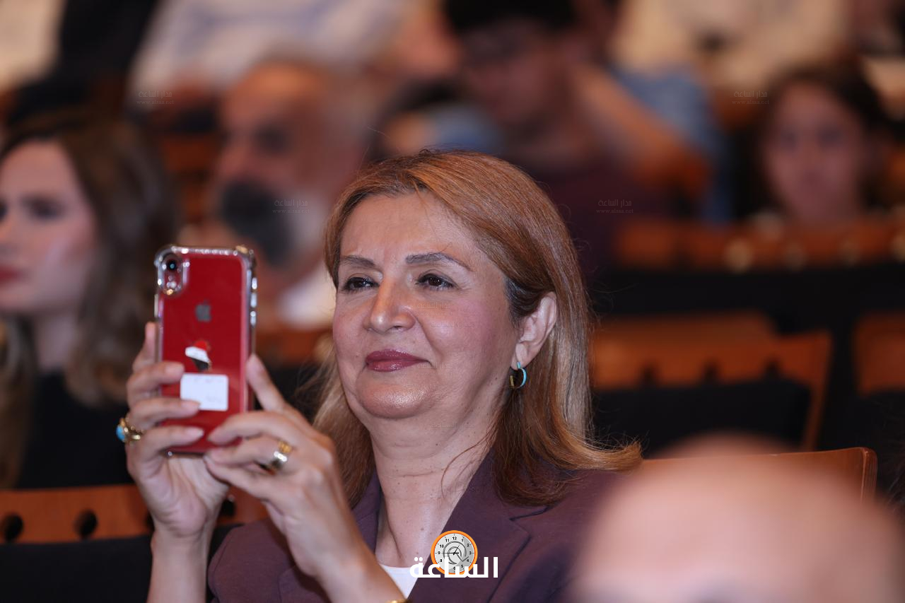Madar Al-Saa Images 0.05301461174823752