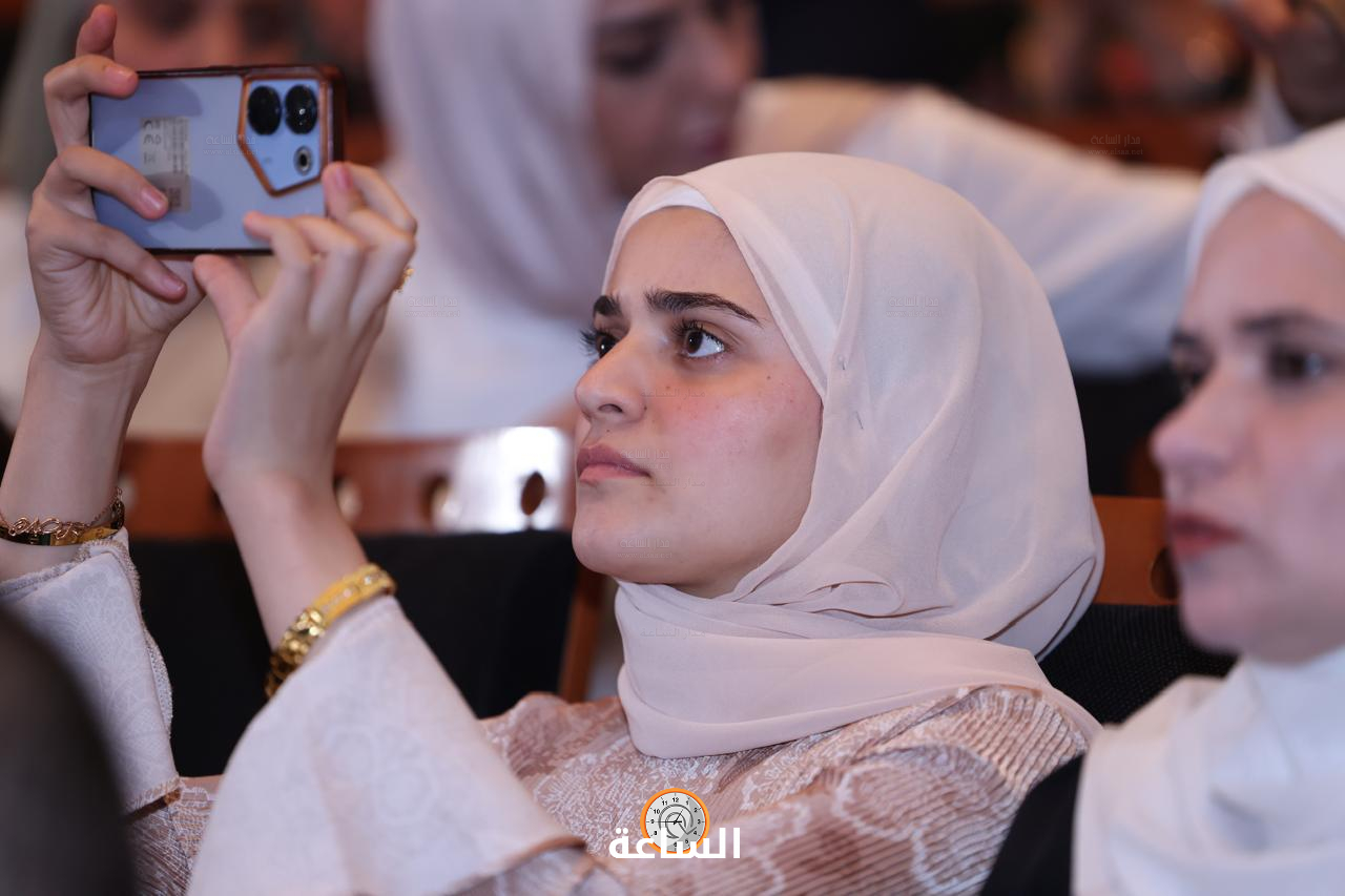 Madar Al-Saa Images 0.7934126318074289