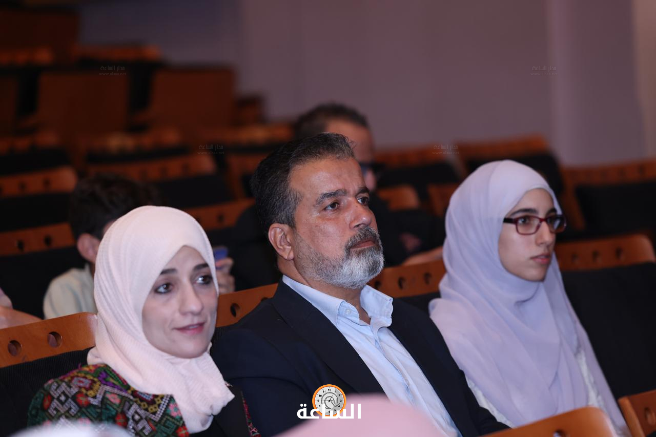 Madar Al-Saa Images 0.8015348945375738