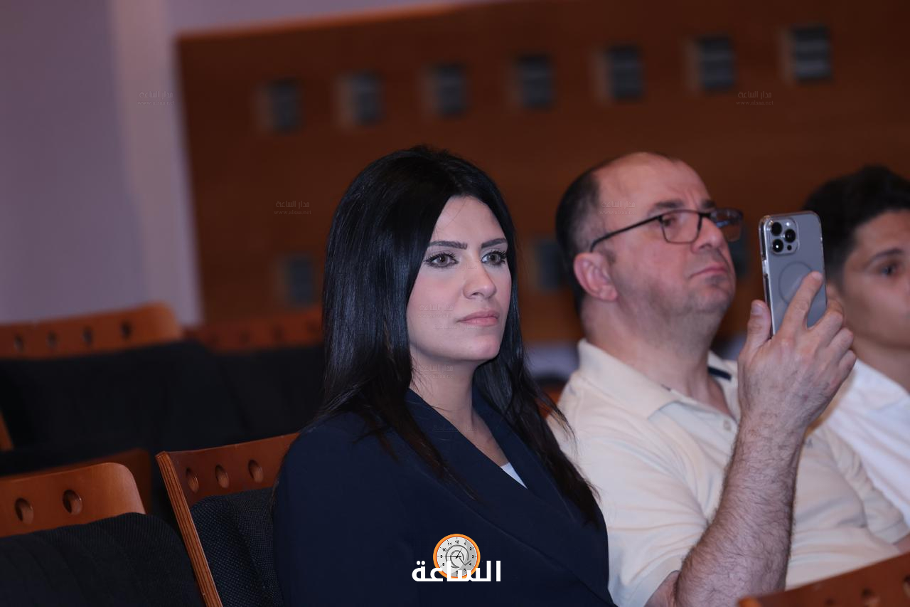 Madar Al-Saa Images 0.7608503207399883